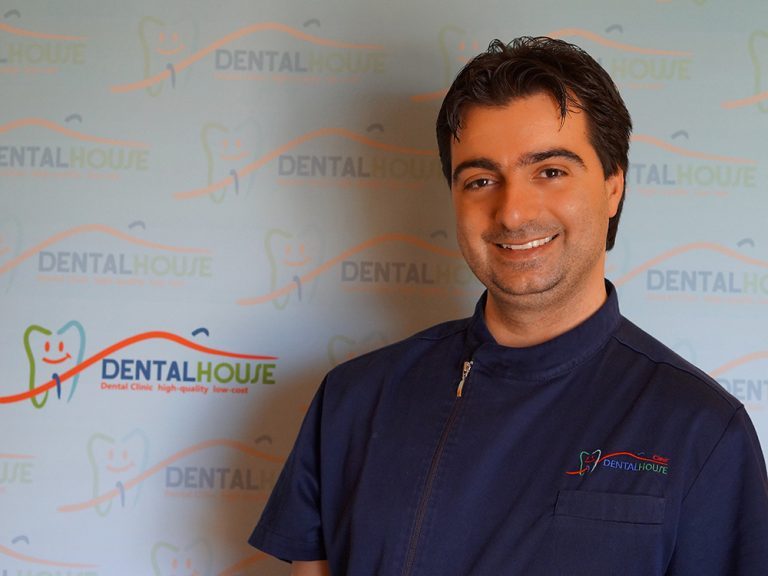 Piero Dattolo dentista della clinica per bambini Dental House Kids